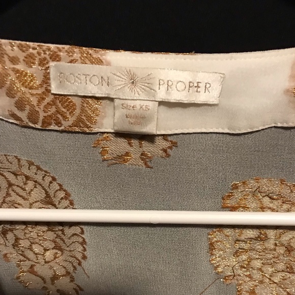 Boston Proper Ladies Blouse With Beading Size XS - Picture 3 of 7